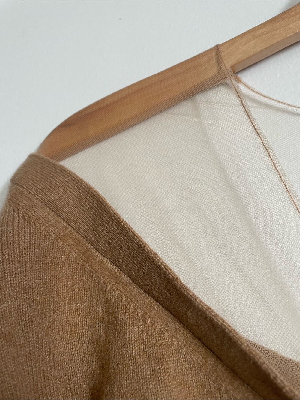 Alexander Wang camel Illusion Off-Shoulder Cropped Knit Sweater - Picture 8 of 10